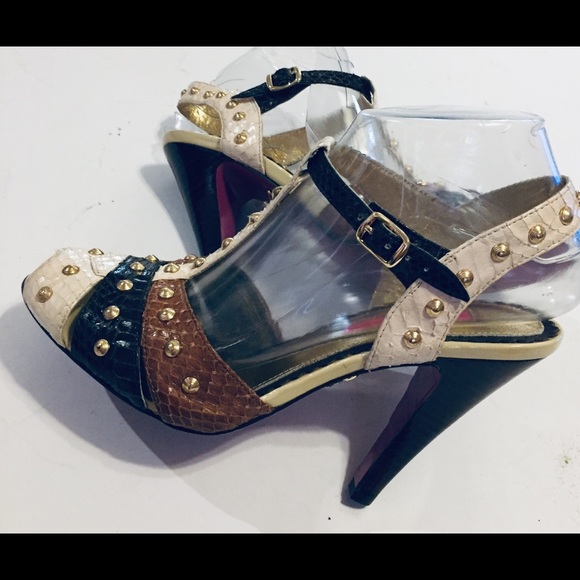 Betsey Johnson Rockabilly Heels Platform Pumps - Picture 6 of 8